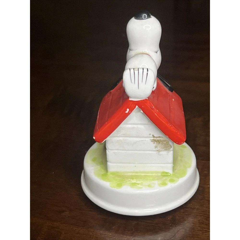 Vtg Peanuts Snoopy Music Box - It Works The Song 
